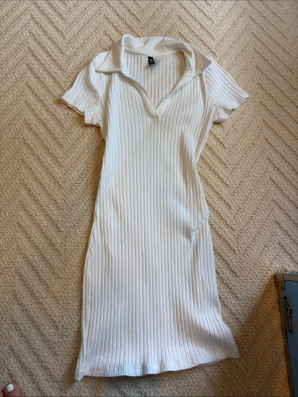 H&M Cream Ribbed Polo Midi Dress - Picture 1 of 1